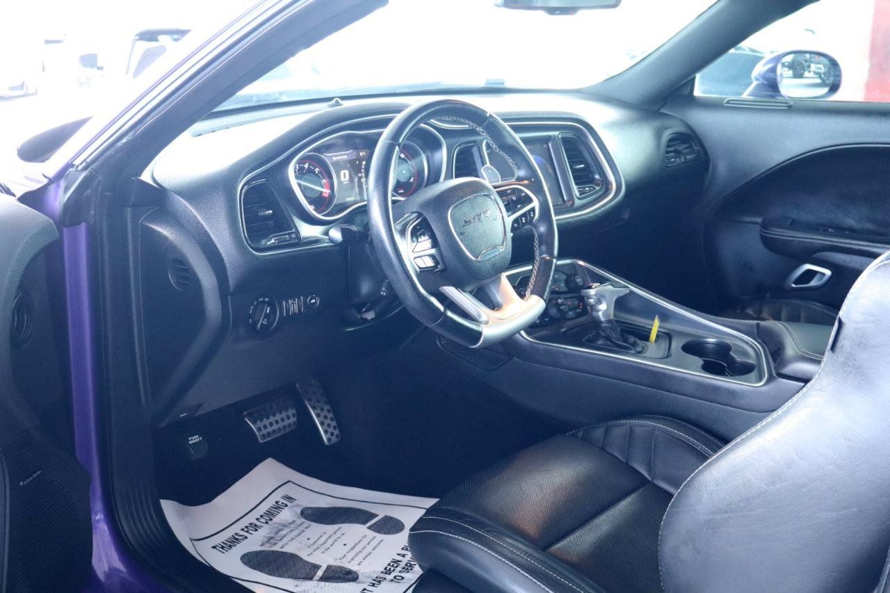 Used 2018 Dodge Challenger SRT w/ Technology Group RWD image 18