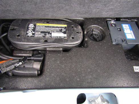 Used 2015 Chevrolet Spark LT image 35