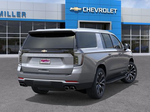 New 2026 Chevrolet Suburban High Country w/ Sun And Tow Package AWD/4WD image 40
