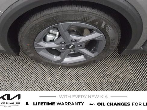New 2025 Kia K4 LXS image 21