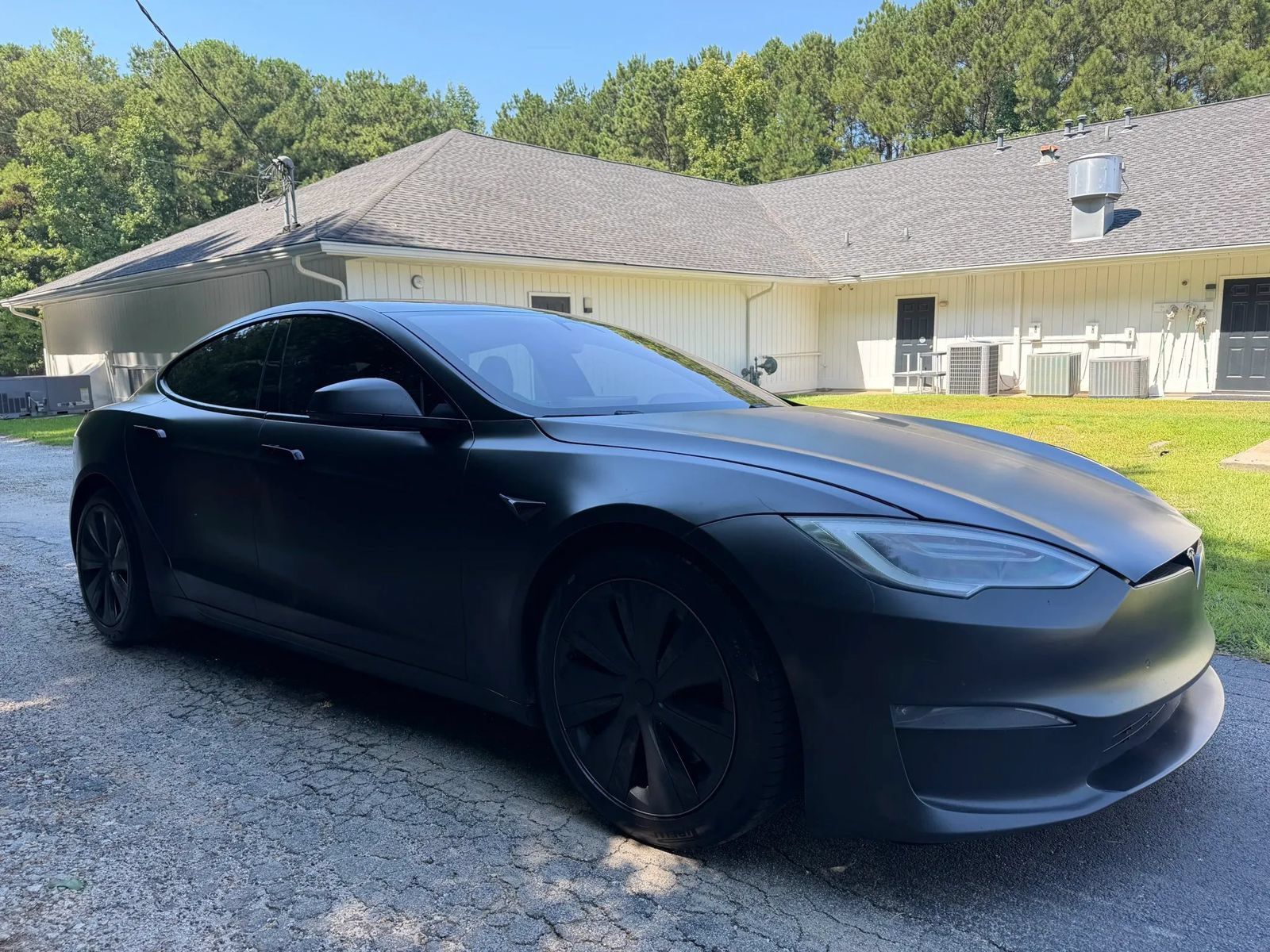 Used 2022 Tesla Model S Plaid AWD/4WD image 3