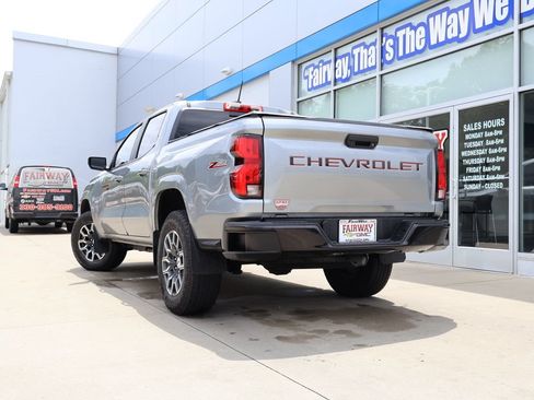 Used 2024 Chevrolet Colorado Z71 w/ Z71 Convenience Package 2 AWD/4WD image 37