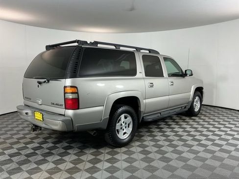 Used 2005 Chevrolet Suburban Z71 w/ Preferred Equipment Group AWD/4WD image 4