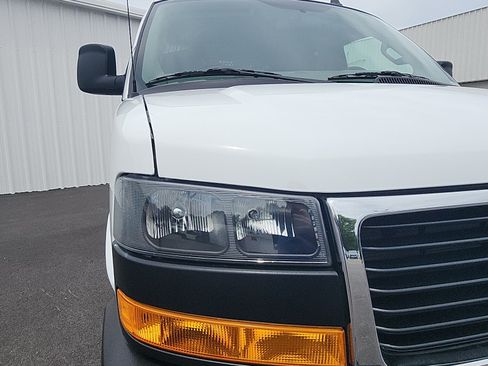 Used 2025 GMC Savana 2500 w/ Driver Convenience Package RWD image 12