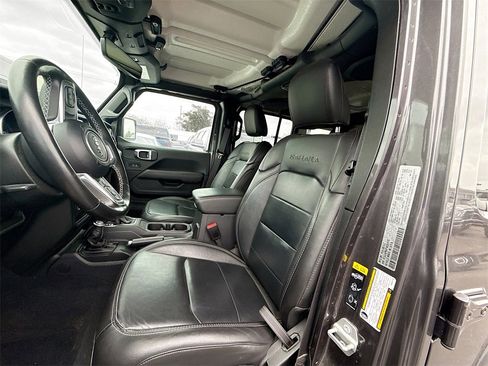 Used 2023 Jeep Wrangler Unlimited Sahara w/ Cold Weather Group image 22