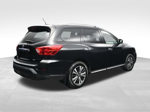 Used 2017 Nissan Pathfinder S AWD/4WD image 5