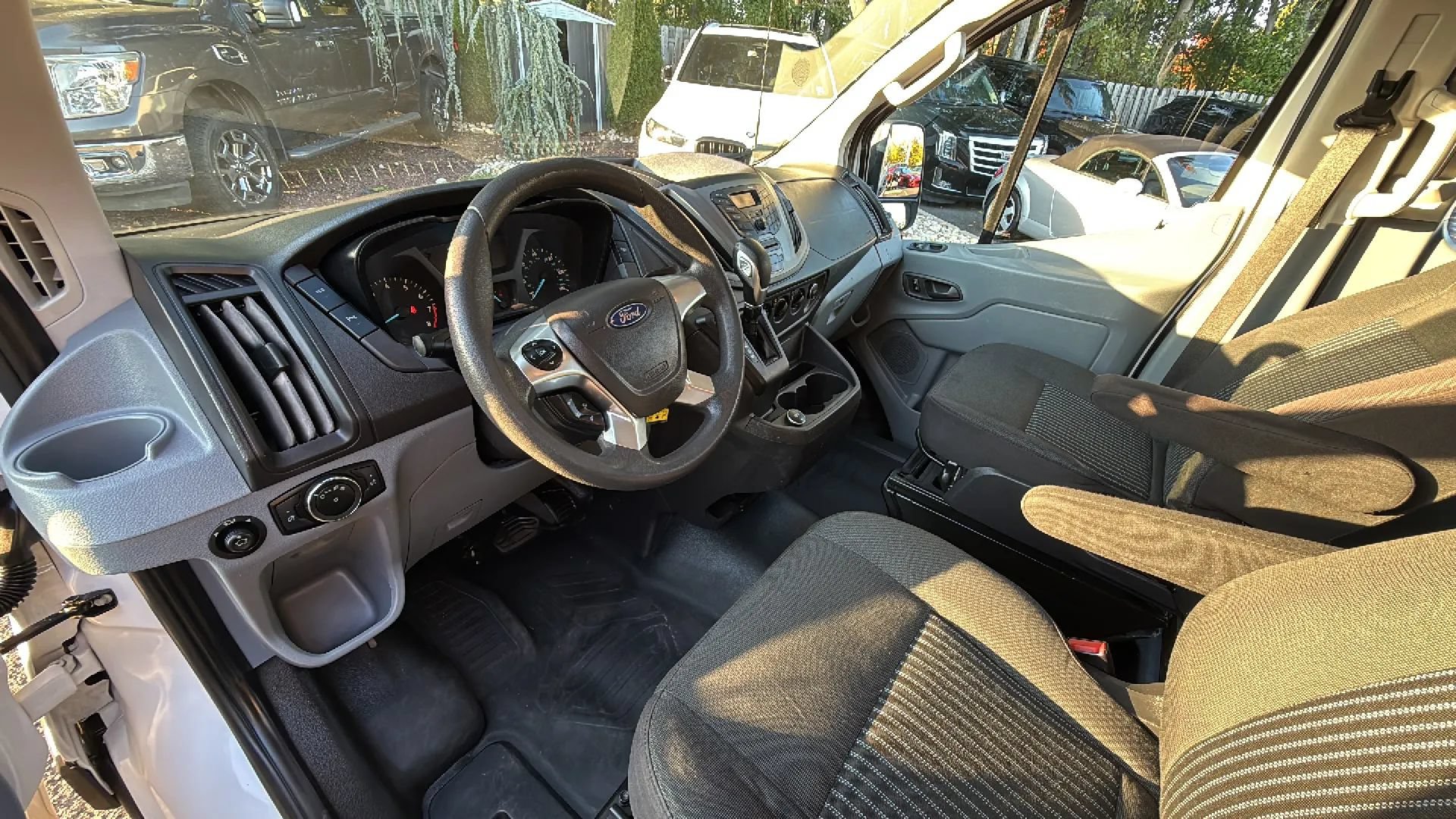 Used 2018 Ford Transit 350 XL RWD image 17