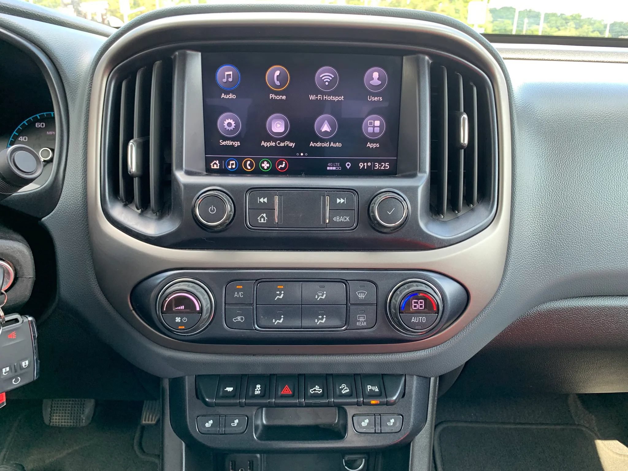 Used 2019 Chevrolet Colorado Z71 AWD/4WD image 15