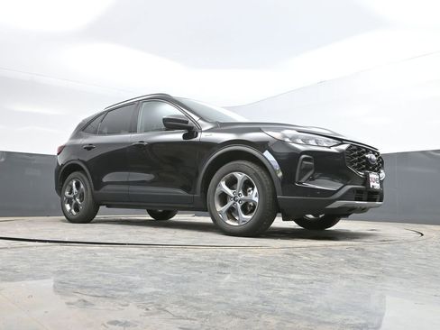 Used 2025 Ford Escape ST-Line AWD/4WD image 29