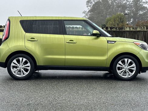 Used 2015 Kia Soul + image 6