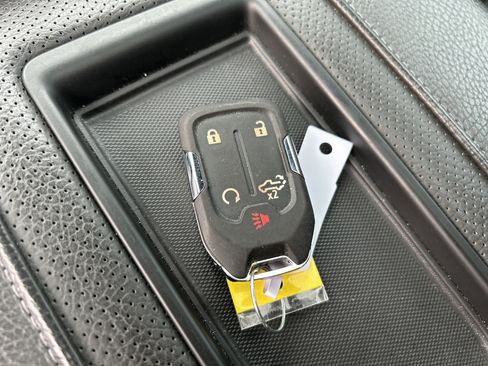 Used 2022 GMC Sierra 2500 Denali image 30