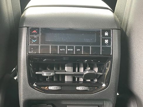 New 2025 Jeep Grand Cherokee L Altitude AWD/4WD image 25