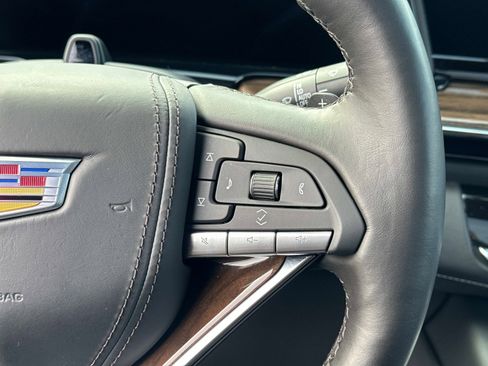 Used 2024 Cadillac Escalade ESV Sport Platinum image 8
