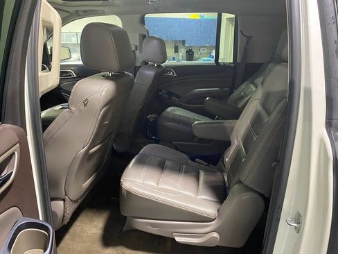 Used 2015 GMC Yukon XL Denali w/ Touring Package AWD/4WD image 18