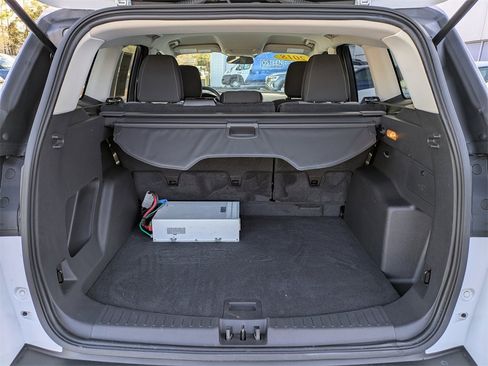 Used 2018 Ford Escape SE image 16