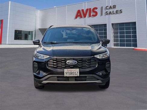Used 2025 Ford Escape ST-Line image 2