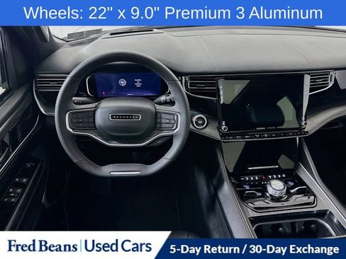 Used 2023 Jeep Wagoneer L Series III w/ Premium Group I AWD/4WD image 31