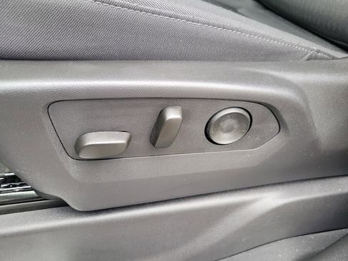 Used 2025 Chevrolet Silverado 1500 RST w/ Convenience Package II image 16