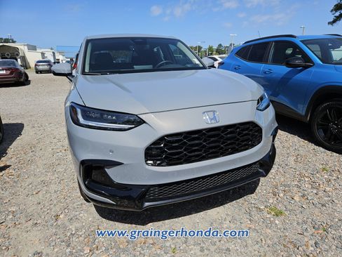 Certified 2026 Honda HR-V EX-L image 4