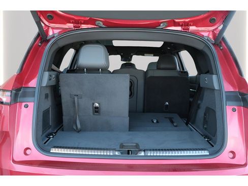 New 2024 VinFast VF 9 Plus AWD/4WD image 30