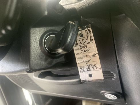 Used 2014 Jeep Wrangler Unlimited Sport AWD/4WD image 22