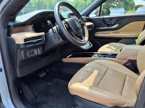 Certified 2022 Lincoln Corsair Reserve w/ Equipment Group 201A image 15