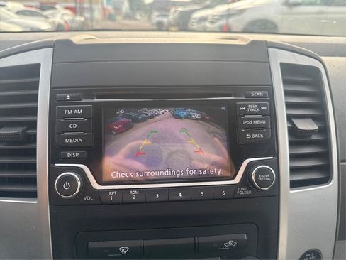 Used 2018 Nissan Frontier S RWD image 17