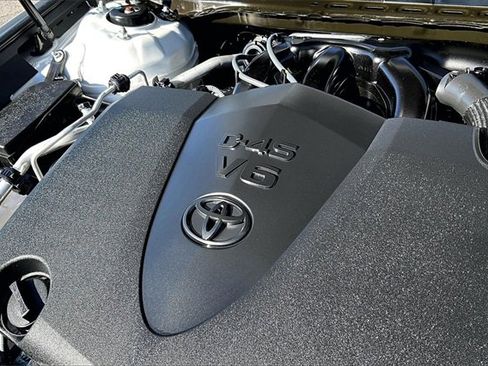 Used 2021 Toyota Avalon TRD image 34