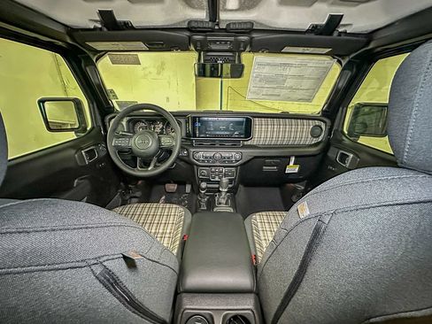 New 2026 Jeep Gladiator Overland AWD/4WD image 21