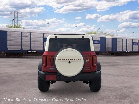 New 2026 Ford Bronco Outer Banks w/ Sasquatch Package AWD/4WD image 6