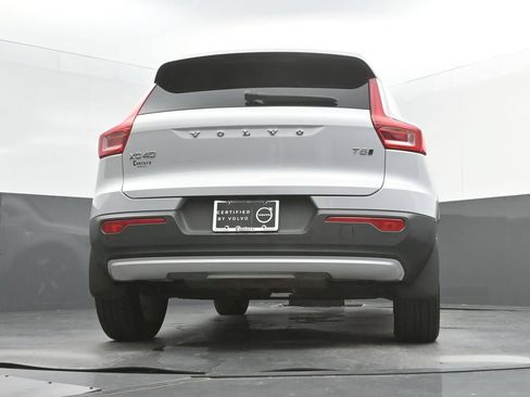 Certified 2022 Volvo XC40 T5 Momentum w/ Premium Package AWD/4WD image 33