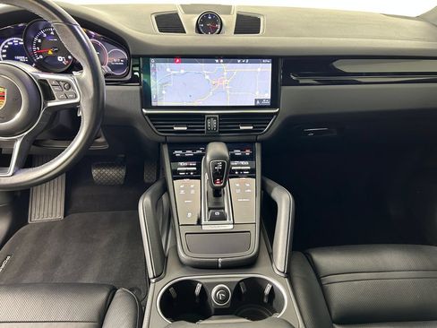 Used 2019 Porsche Cayenne AWD/4WD image 19