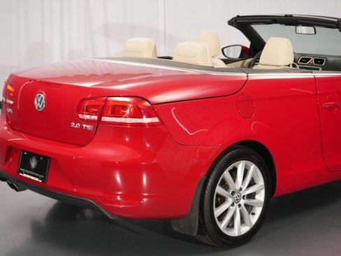 Used 2013 Volkswagen Eos Komfort FWD image 17