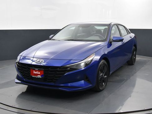 Used 2022 Hyundai Elantra SEL w/ Convenience Package image 6