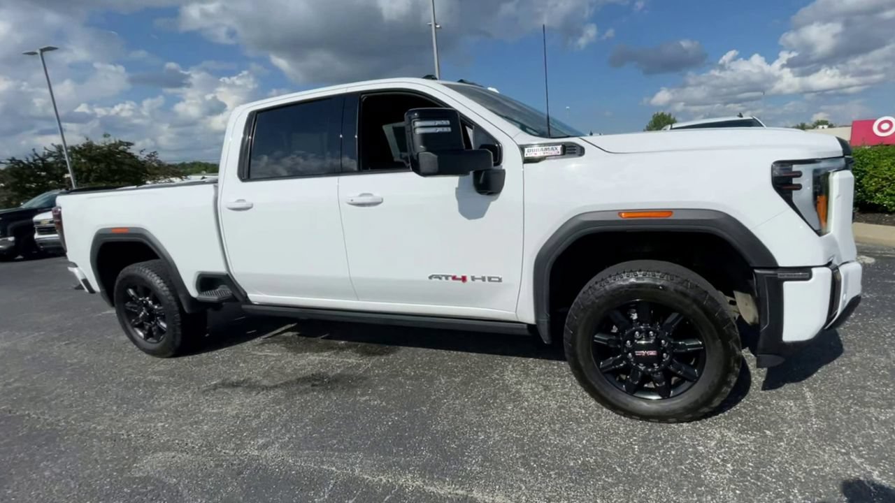 Used 2024 GMC Sierra 2500 AT4 w/ AT4 Premium Plus Package AWD/4WD image 7