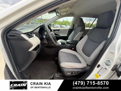 Used 2021 Toyota RAV4 XLE FWD image 21