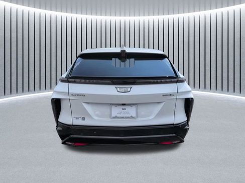 Used 2024 Cadillac Lyriq Sport image 6