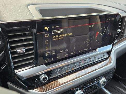 Used 2025 GMC Sierra 1500 Elevation w/ Elevation Premium Package image 34