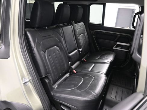 Used 2020 Land Rover Defender 110 HSE AWD/4WD image 21