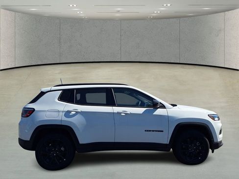 New 2026 Jeep Compass Latitude w/ Quick Order Package 29K AWD/4WD image 4