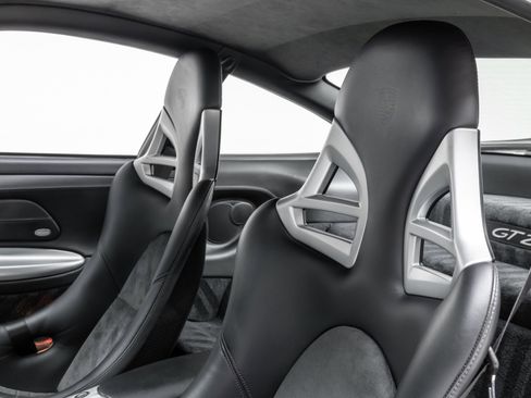 Used 2003 Porsche 911 GT2 RWD image 25