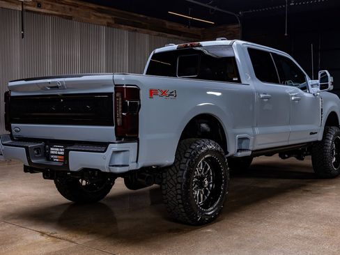 Used 2026 Ford F250 Platinum image 10