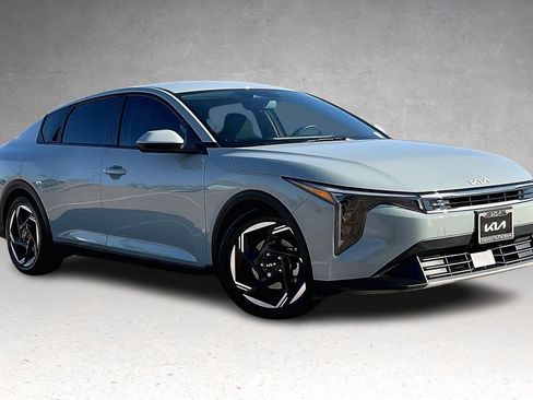 Certified 2025 Kia K4 EX image 20