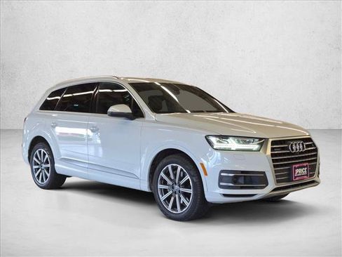 Used 2018 Audi Q7 3.0T Prestige w/ Prestige Package AWD/4WD image 3