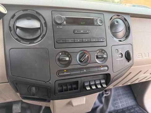Used 2009 Ford F450 2WD Regular Cab Super Duty image 7