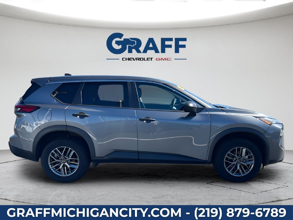 Used 2024 Nissan Rogue S AWD/4WD image 6
