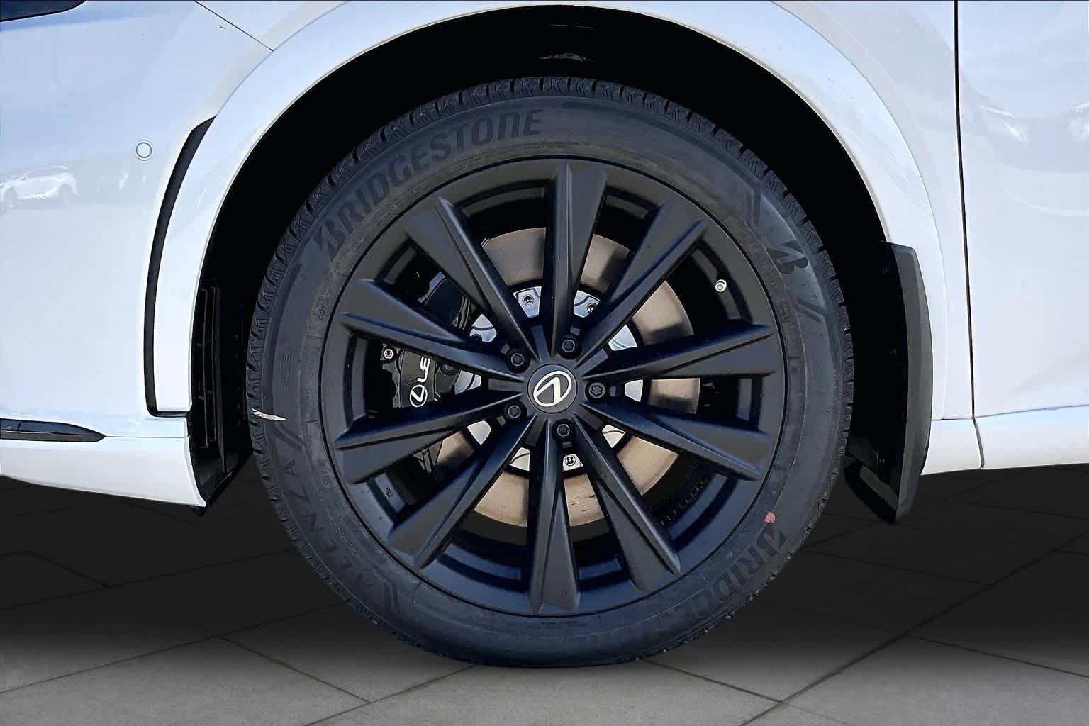New 2026 Lexus RX 500h F Sport w/ Convenience Package AWD/4WD image 11