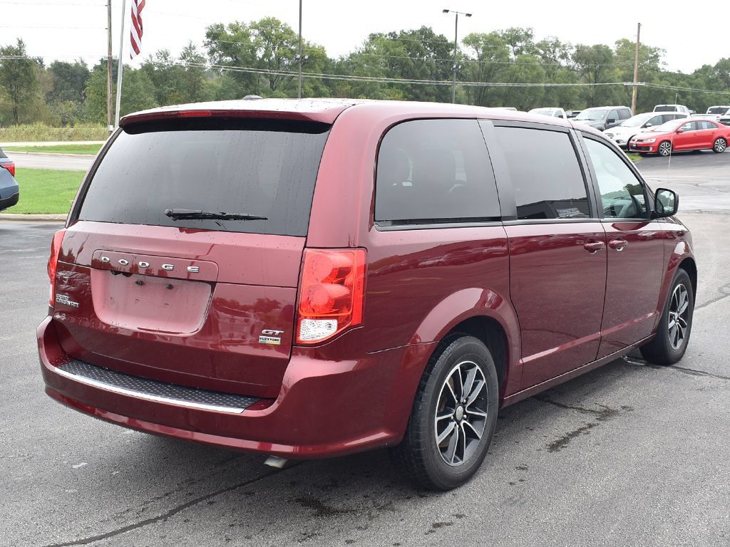 Used 2025 Chrysler Pacifica Limited FWD image 4