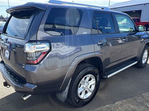 Used 2015 Toyota 4Runner SR5 Premium AWD/4WD image 8