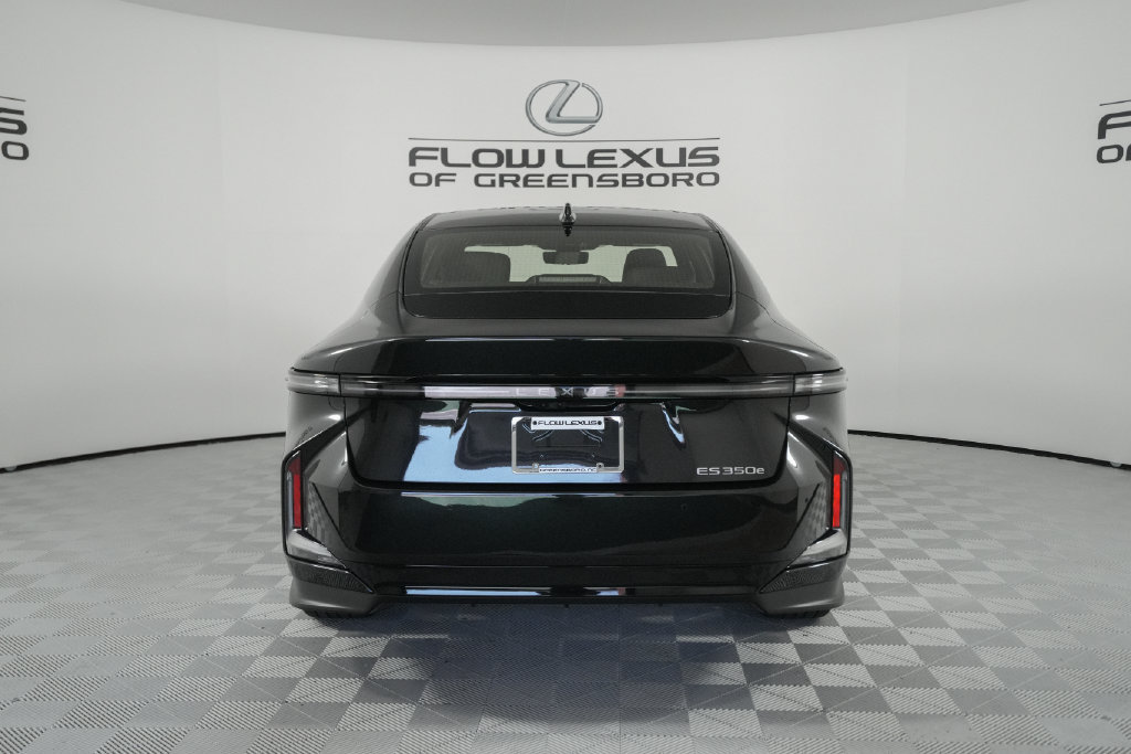 New 2026 Lexus ES 350e w/ Executive Package FWD image 6